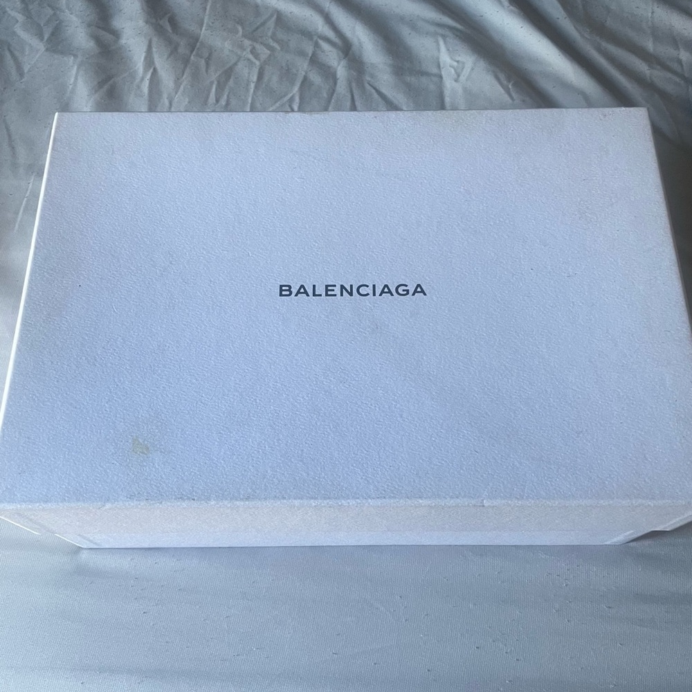 Balenciaga sneakers - Picture 3 of 7